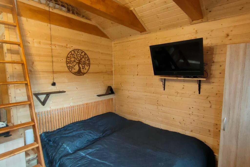 Tiny Treperka Villa Семили Екстериор снимка